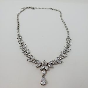 Wedding crystal necklace